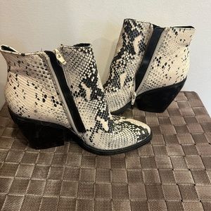 Steve Madden snake skin boots
